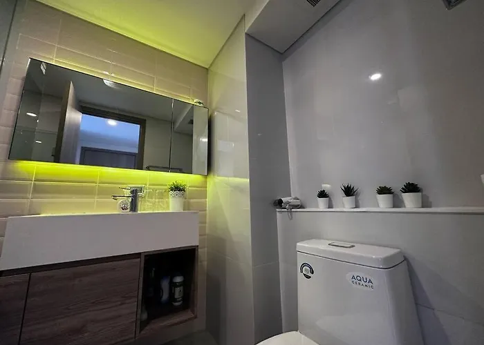 S87 Ramada Sukhumvit87 Big Onnut Swim Gym Bangkok