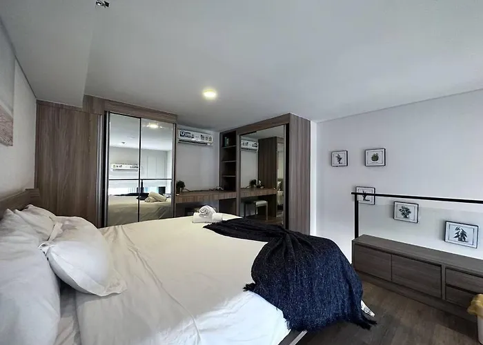 S87 Ramada Sukhumvit87 Big Onnut Swim Gym * Bangkok
