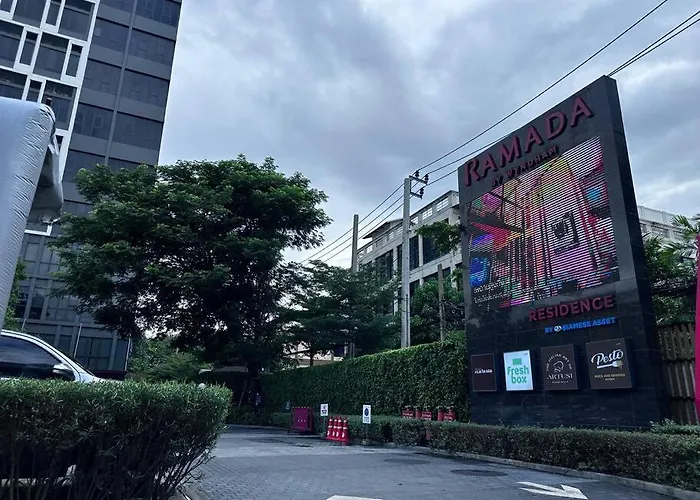 S87 Ramada Sukhumvit87 Big Onnut Swim Gym Bangkok